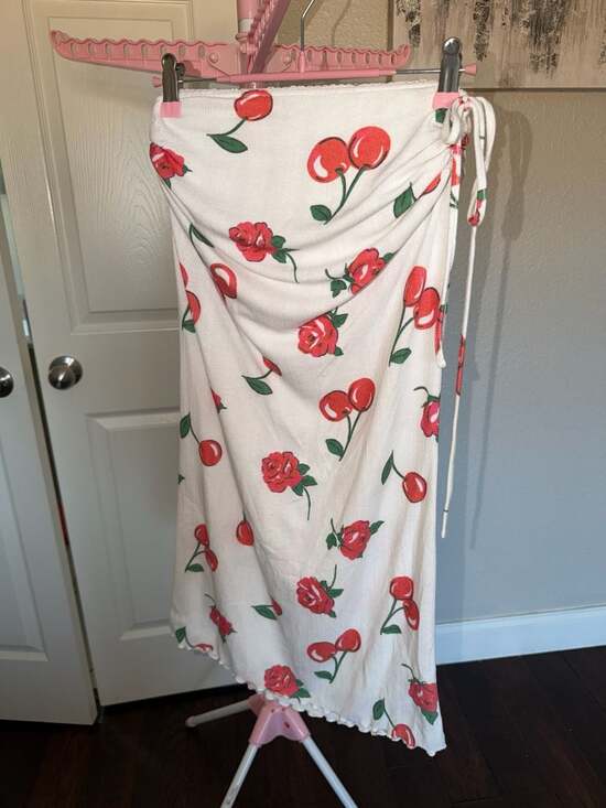 For Love & Lemons Dresses & Skirts - For Love & Lemons Wilma Midi Skirt Size XS Cherry Print